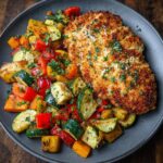 Kurczak w panierce parmeńskiej z pieczonymi warzywami