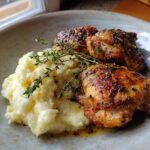 Kremer udka kurczaka z czosnkowym puree ziemniaczanym