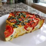 salatka z bezskorupkowym quiche caprese