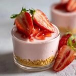 truskawkowe mini serniczki bez pieczenia